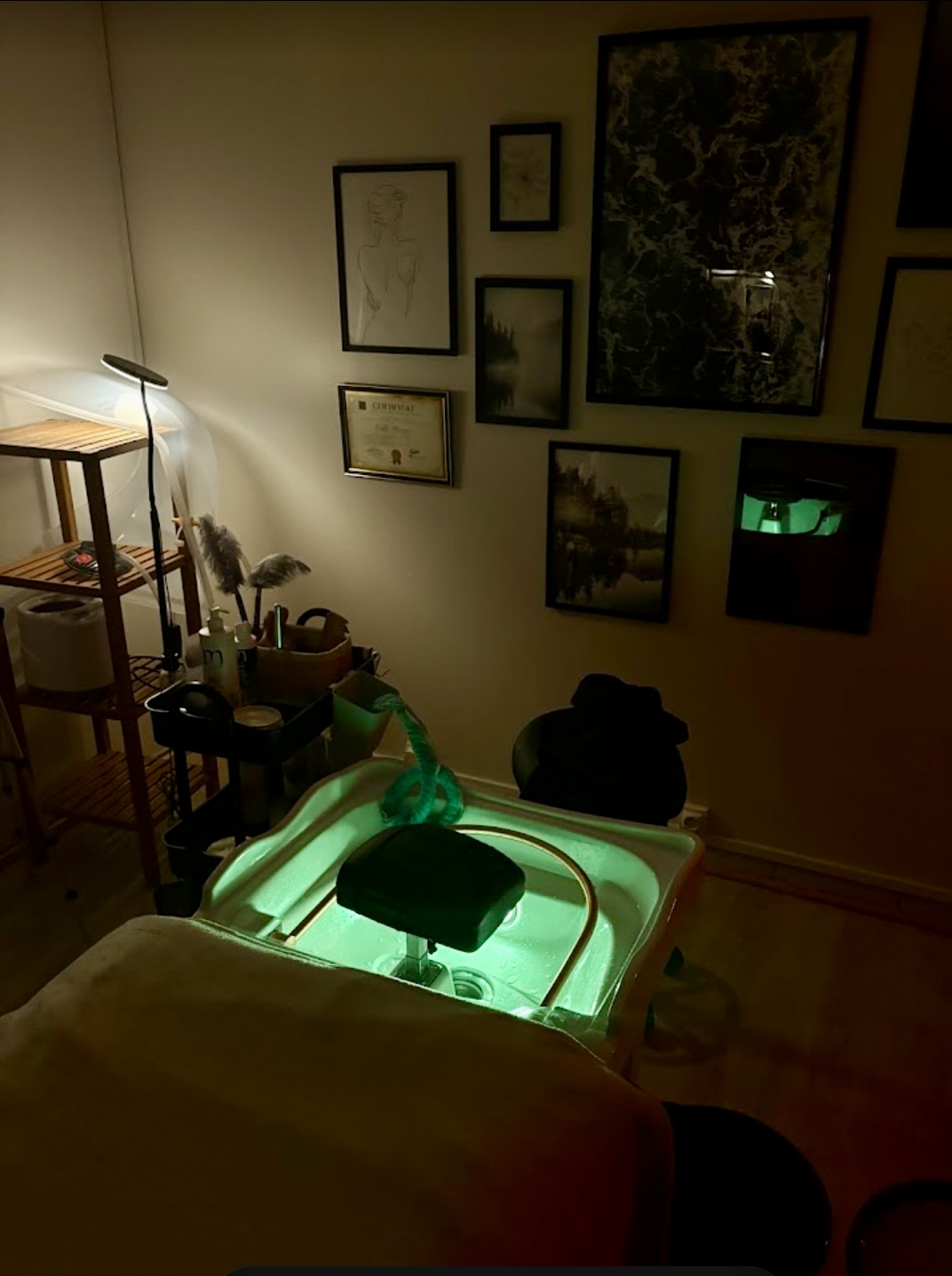 L'intérieur de l'institut Odea Head Spa à Verdun